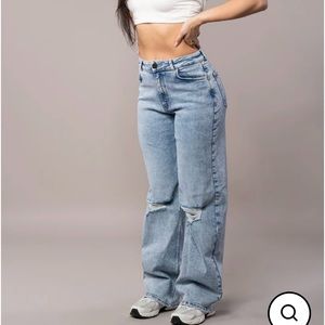 FITJEANS Baggy Ripped 80s blue colour. Size XS. BRAND NEW. No tags